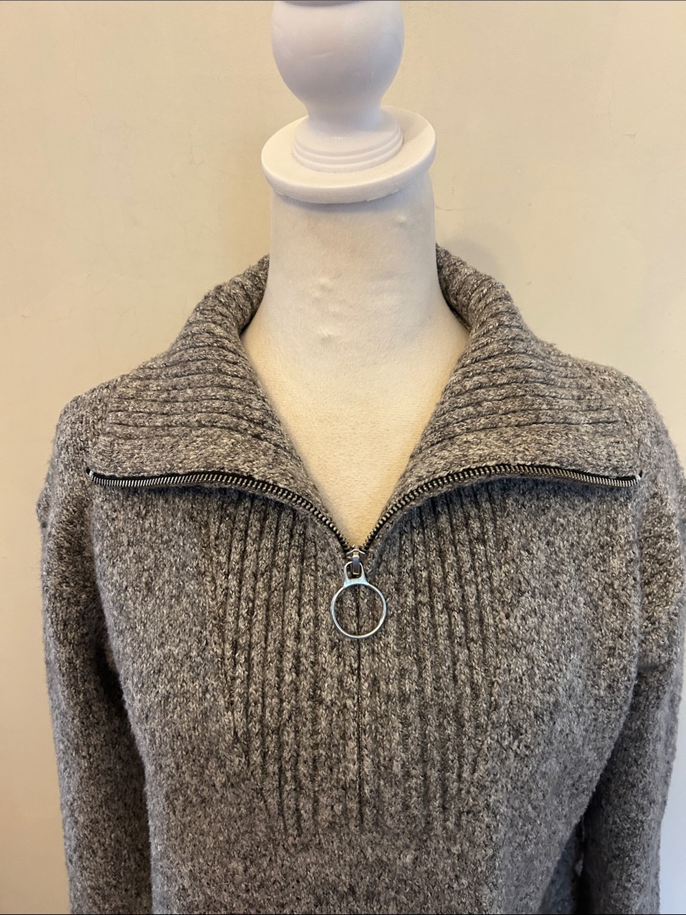 Old Navy Gray Quarter Zip Ribbed Turtleneck Sweater Size M EUC - Picture 3 of 7